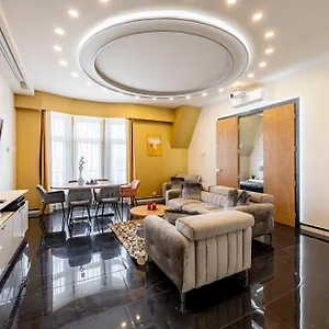 Luxury Royal By Prestige Homes Apartment